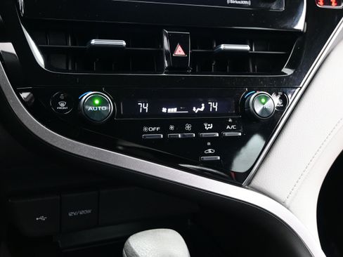 Used 2022 Toyota Camry LE FWD image 20