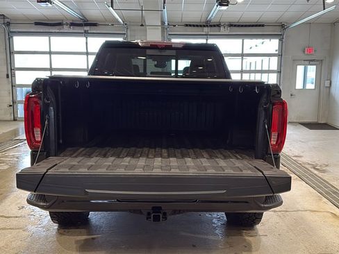 Used 2024 GMC Sierra 1500 AT4X image 17