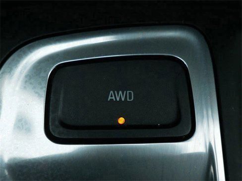 Used 2018 Chevrolet Equinox Premier image 24