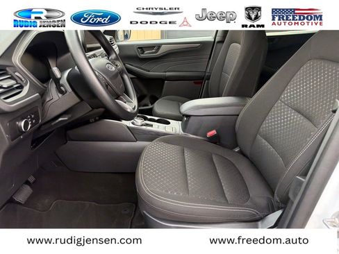 Used 2025 Ford Escape Active image 10