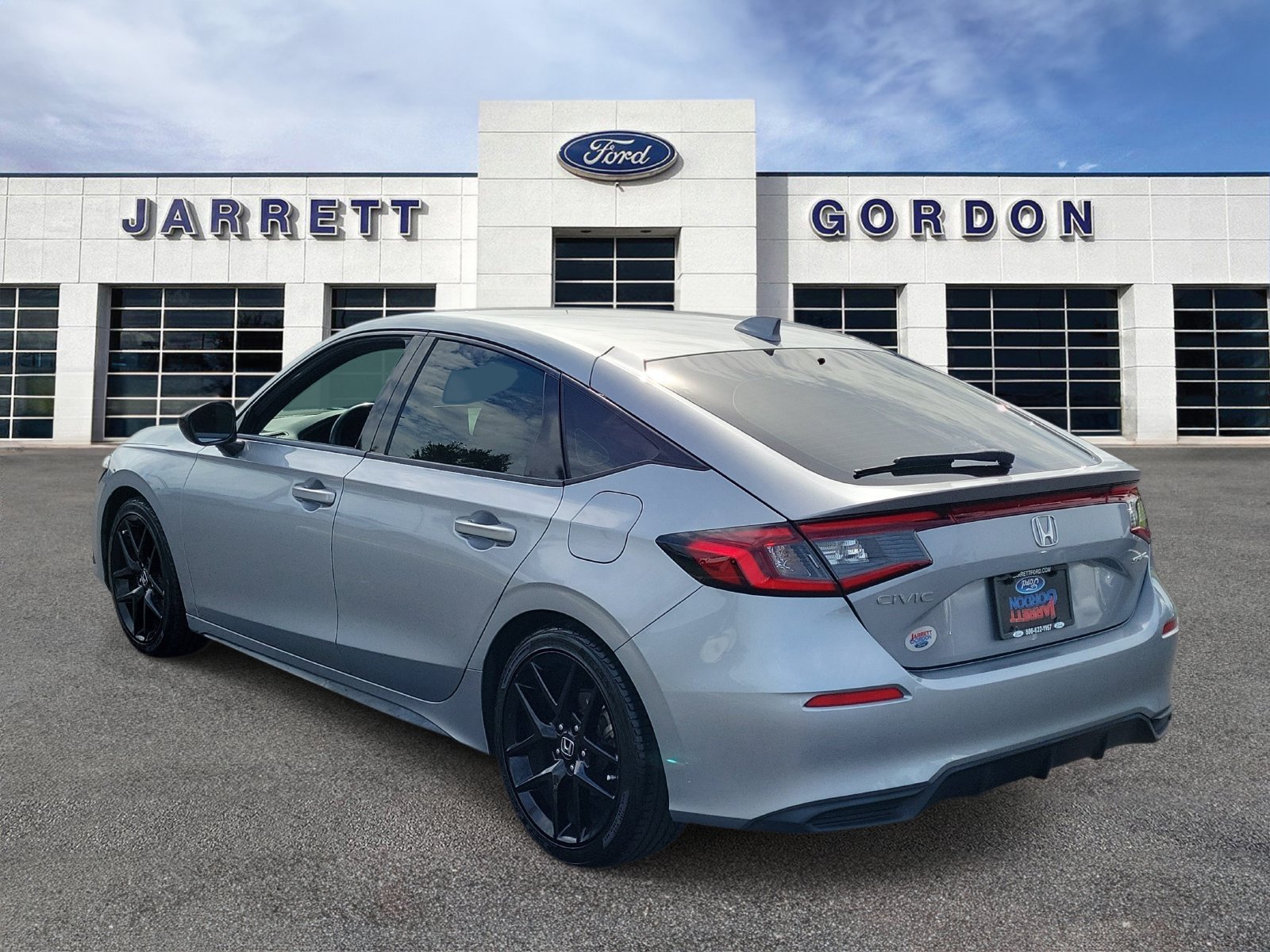 Used 2023 Honda Civic Sport image 3