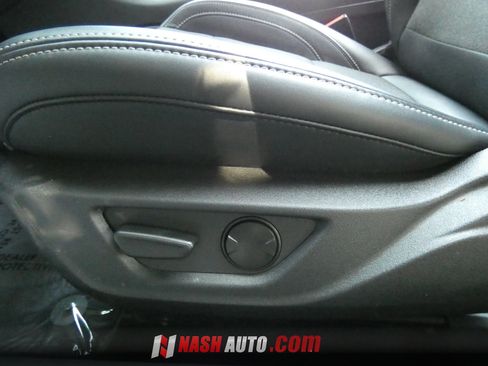 Used 2024 Ford Mustang Convertible RWD image 38