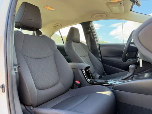 Used 2020 Toyota Corolla LE image 9