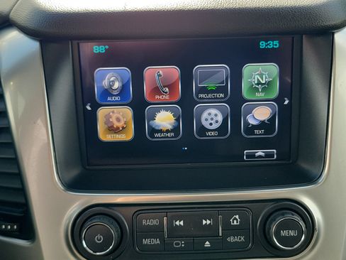 Used 2020 Chevrolet Suburban LT AWD/4WD image 24