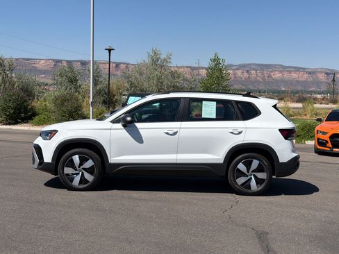 Used 2025 Volkswagen Taos S AWD/4WD image 2