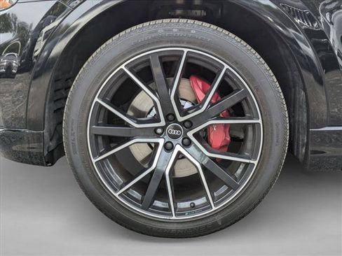 Used 2021 Audi Q8 Premium Plus w/ Premium Plus Package image 25