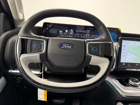 New 2025 Ford Expedition Max Platinum w/ Platinum Ultimate Package image 32