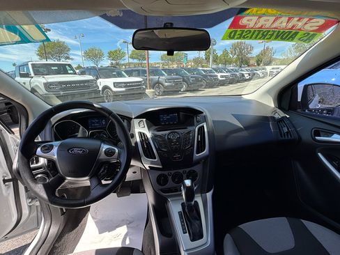 Used 2012 Ford Focus SE image 16