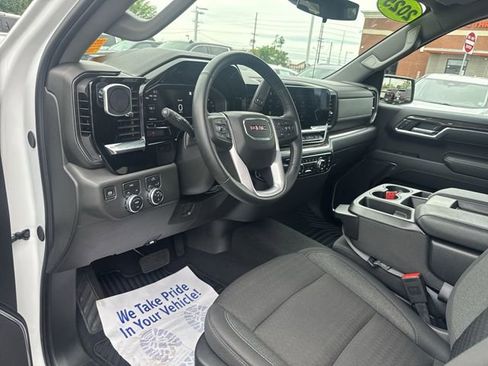 Certified 2025 GMC Sierra 1500 Elevation AWD/4WD image 10