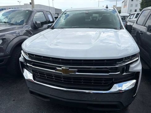 Used 2021 Chevrolet Silverado 1500 LT RWD image 2