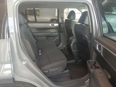 New 2026 Hyundai Santa Fe SE image 17