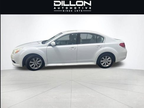 Used 2011 Subaru Legacy 2.5i Premium w/ All-Weather Pkg AWD/4WD image 2