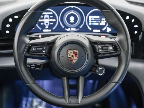 Certified 2022 Porsche Taycan GTS image 16