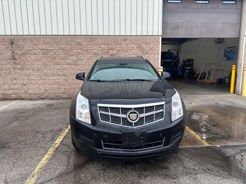 Used 2010 Cadillac SRX Luxury FWD image 2