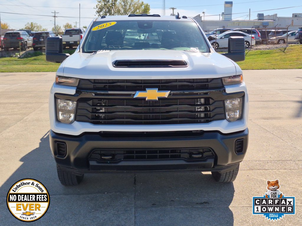 Used 2025 Chevrolet Silverado 3500 W/T AWD/4WD image 2