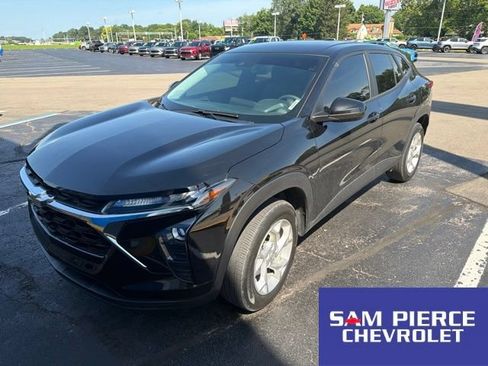 Certified 2024 Chevrolet Trax LS w/ LS Convenience Package FWD image 1