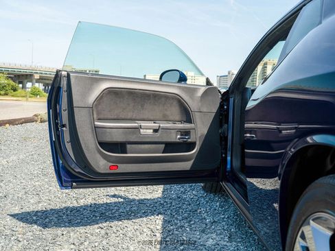 Used 2013 Dodge Challenger SRT8 w/ Harman Kardon Audio Group RWD image 37