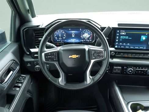 Used 2026 Chevrolet Silverado 3500 LTZ w/ LTZ Plus Package AWD/4WD image 19