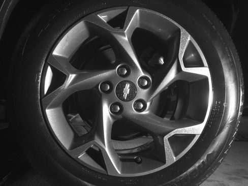 Used 2025 Chevrolet Trax LT FWD image 14