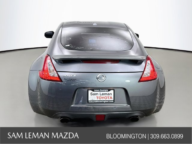Used 2017 Nissan 370Z Touring RWD image 6