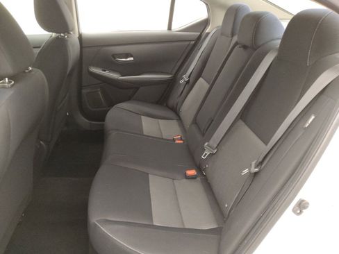 Used 2021 Nissan Sentra SV FWD image 18