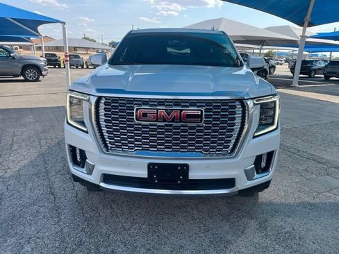 Used 2023 GMC Yukon Denali w/ LPO, Floor Liner Package AWD/4WD image 2