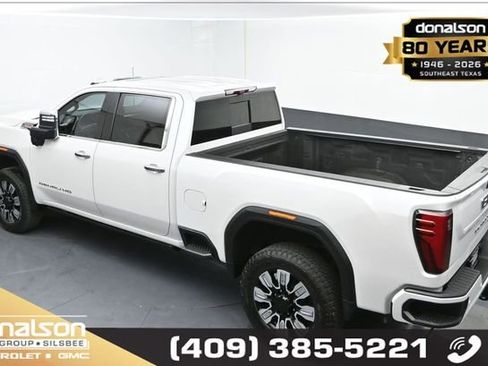 Used 2024 GMC Sierra 2500 Denali w/ Denali Reserve Package AWD/4WD image 17