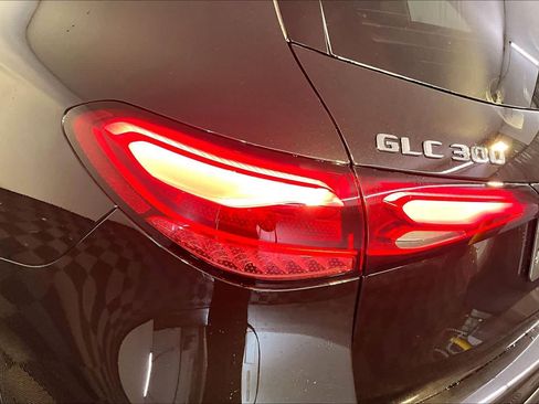 New 2026 Mercedes-Benz GLC 300 4MATIC image 5