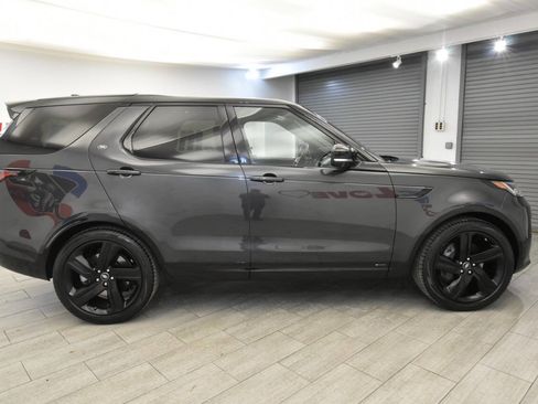 Used 2021 Land Rover Discovery S R-Dynamic image 6