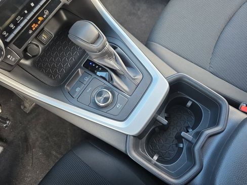 Certified 2025 Toyota RAV4 LE image 25