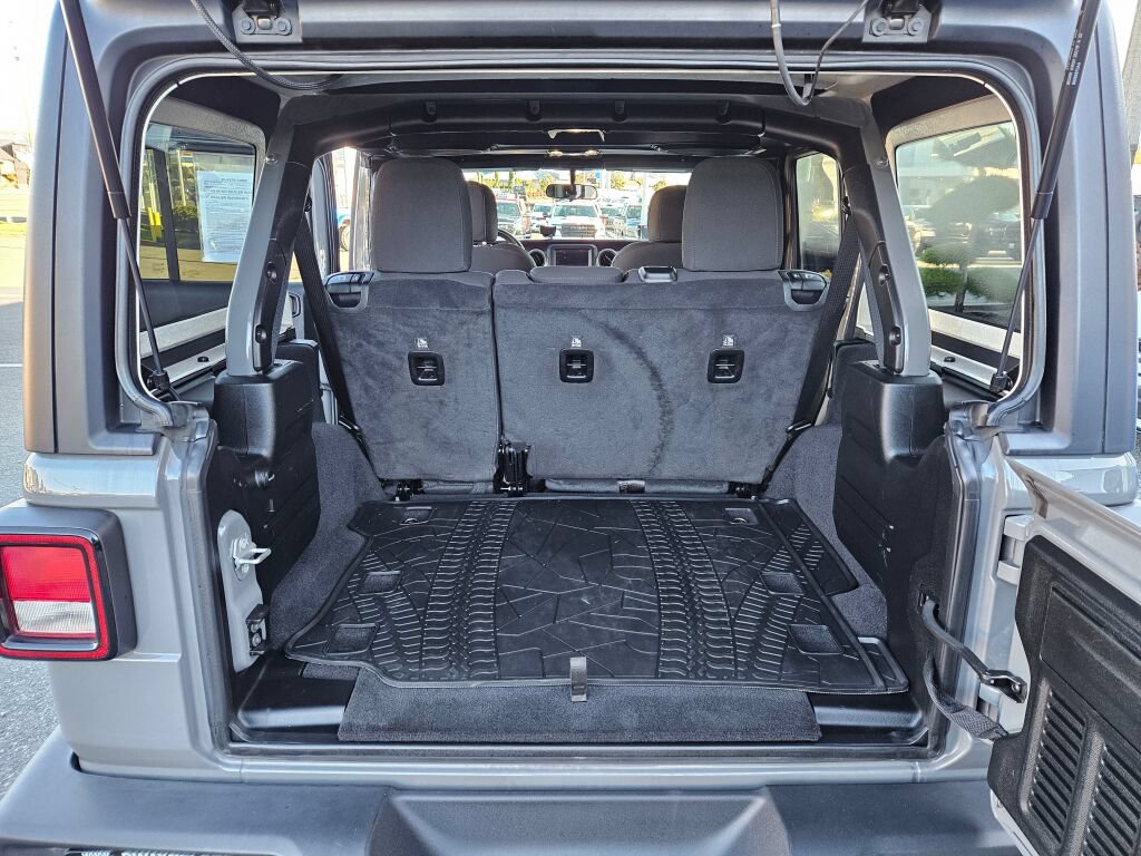 Used 2020 Jeep Wrangler Unlimited Sport S AWD/4WD image 13