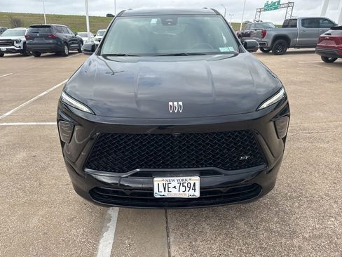 Used 2025 Buick Enclave Sport Touring image 8