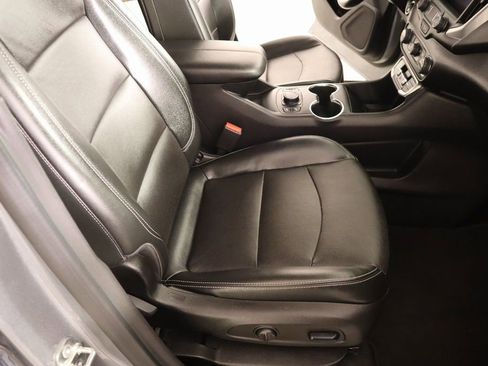 Used 2024 GMC Terrain SLT image 13