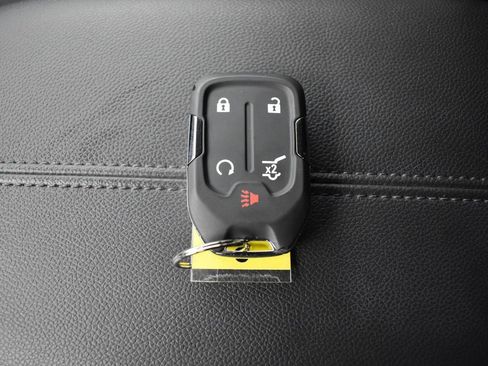 Used 2023 GMC Terrain SLT image 19