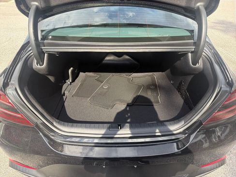 Used 2023 Genesis G70 3.3T RWD image 17