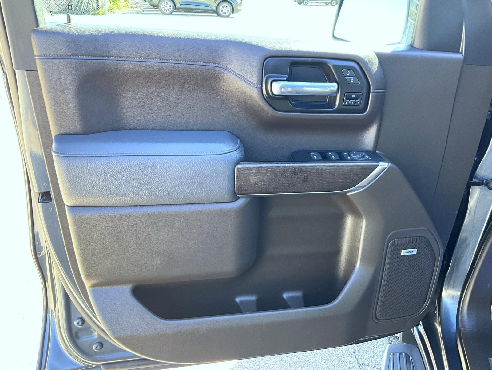 Used 2022 GMC Sierra 1500 Denali w/ Driver Alert Package II AWD/4WD image 13