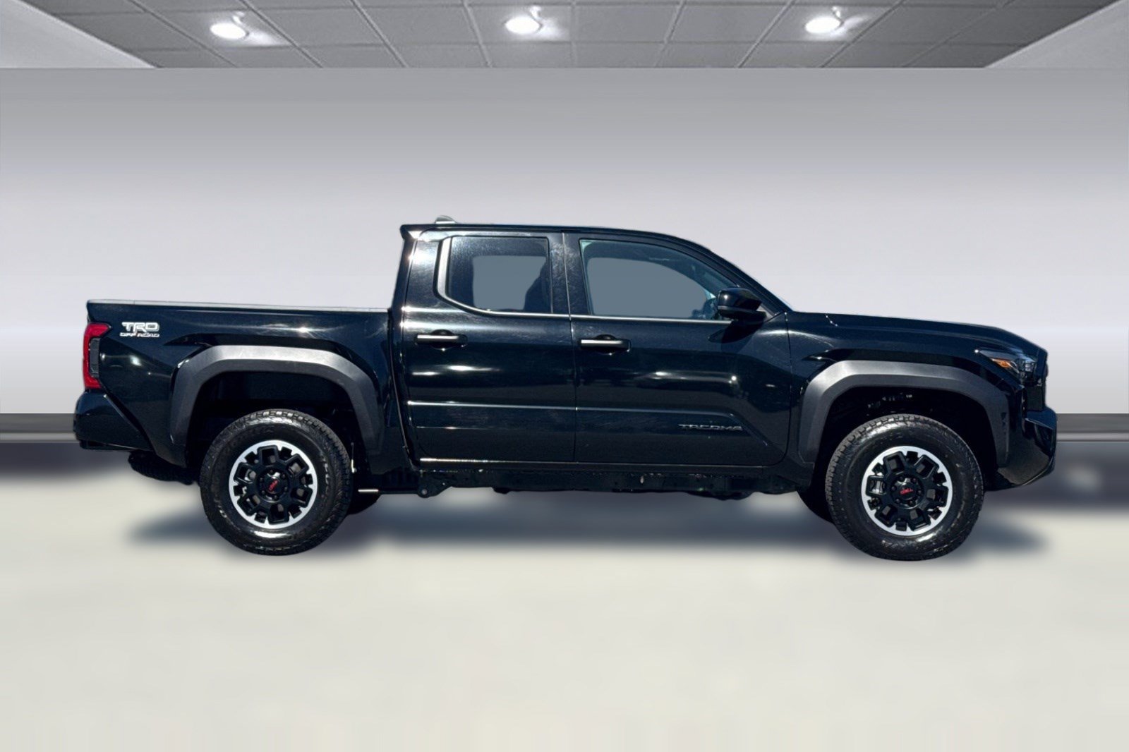 Used 2026 Toyota Tacoma TRD Off-Road AWD/4WD image 8