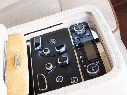 Used 2012 Bentley Mulsanne RWD image 67