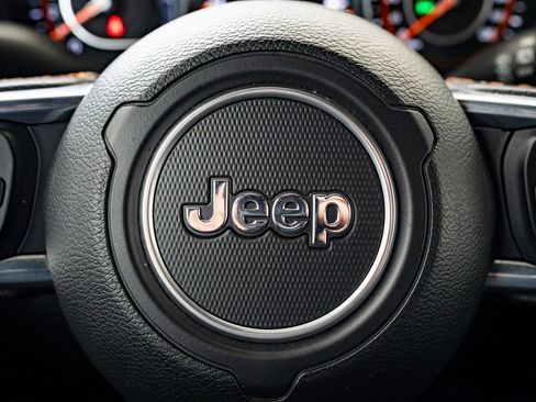 Used 2023 Jeep Wrangler Unlimited Rubicon 392 image 27
