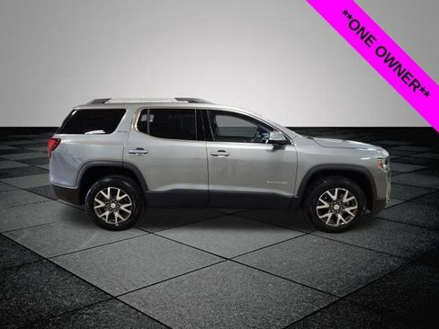 Used 2023 GMC Acadia SLE w/ Driver Convenience Package image 2