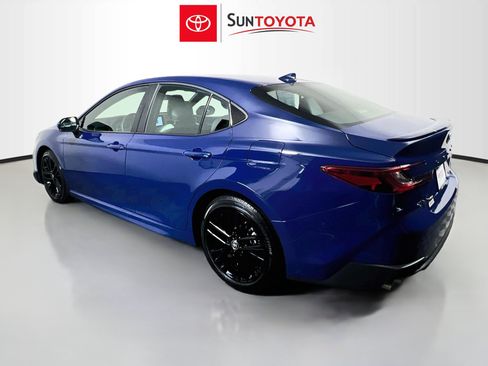 Used 2026 Toyota Camry SE FWD image 6