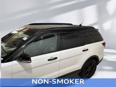 Used 2019 Ford Explorer Sport w/ Equipment Group 401A AWD/4WD image 23
