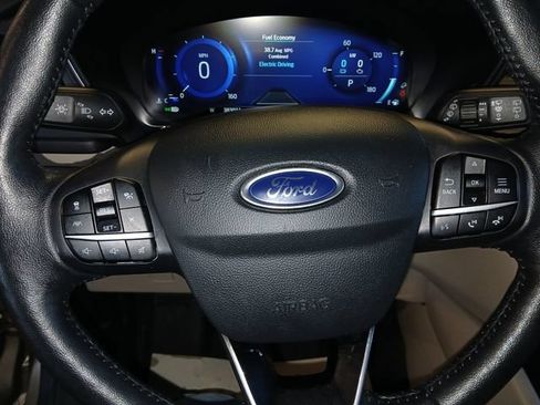 Used 2020 Ford Escape Titanium AWD/4WD image 23