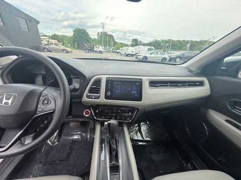 Used 2020 Honda HR-V EX image 33