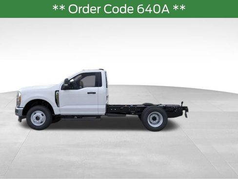 New 2026 Ford F350 XL w/ XL Chrome Package AWD/4WD image 3