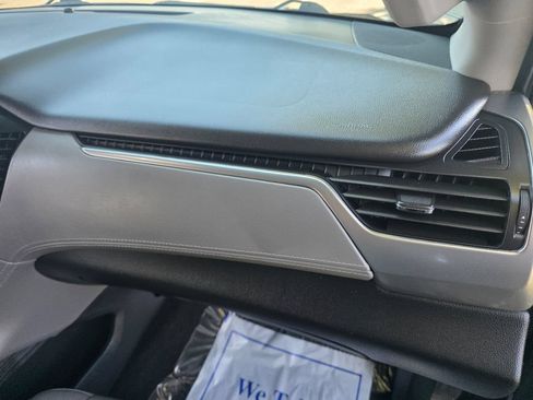 Used 2018 Chevrolet Tahoe LT RWD image 29