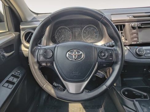 Used 2018 Toyota RAV4 XLE w/ Plus Extra Value Package AWD/4WD image 12