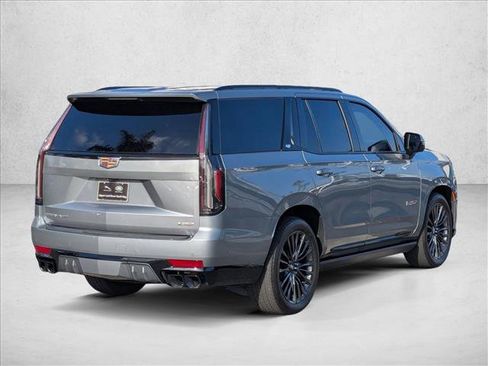 Used 2023 Cadillac Escalade V w/ Heavy-Duty Trailer Package image 5