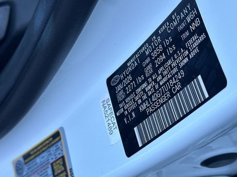 Used 2026 Hyundai Elantra SE FWD image 27