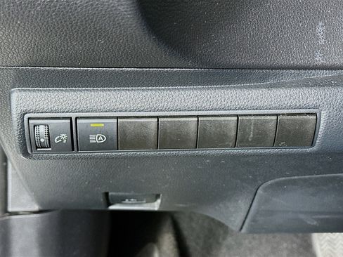 Used 2024 Toyota Corolla LE image 17